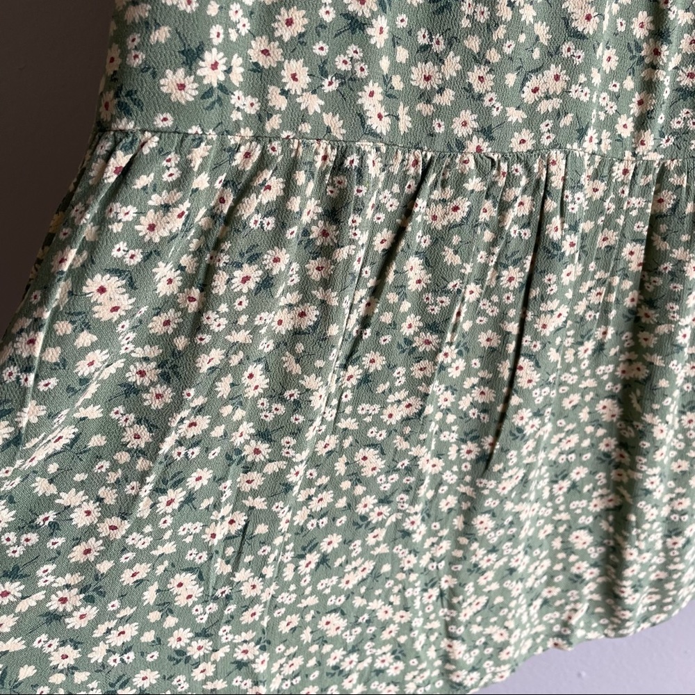 Women's Green Floral Tiered Maxi Skirt - Picture 2 of 3
